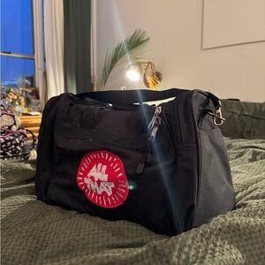 Nickelodeon All That Cast & Crew Wrap Gift Duffel Bag